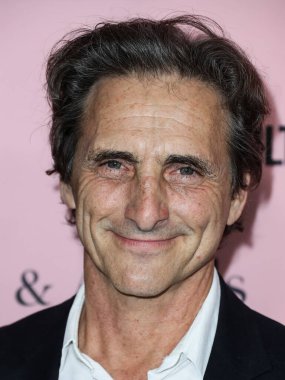 Yapımcı Lawrence Bender, Los Angeles, Kaliforniya, Beverly Hills 'de 16 Ekim 2021' de The Pritzker Estate 'te düzenlenen unutulmaz akşam galasına geliyor..