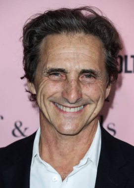 Yapımcı Lawrence Bender, Los Angeles, Kaliforniya, Beverly Hills 'de 16 Ekim 2021' de The Pritzker Estate 'te düzenlenen unutulmaz akşam galasına geliyor..