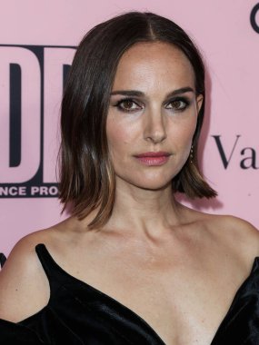 Aktris Natalie Portman, Los Angeles, Kaliforniya 'da 16 Ekim 2021' de The Pritzker Estate 'te düzenlenen Los Angeles Dans Projesi 2021 Gala' ya geldi..