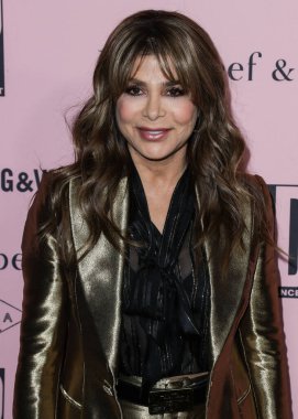 Şarkıcı Paula Abdul, Los Angeles, Kaliforniya, Beverly Hills 'de 16 Ekim 2021' de The Pritzker Estate 'te düzenlenen unutulmaz akşam galasına geliyor..