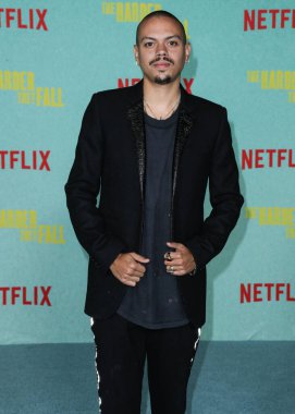 Aktör Evan Ross 13 Ekim 2021 'de Los Angeles, Kaliforniya, ABD' deki Shrine Auditorium ve Expo Hall 'da düzenlenen Netflix' in 