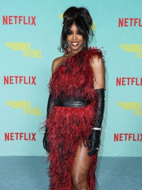 Şarkıcı Kelly Rowland, 13 Ekim 2021 'de Los Angeles, Kaliforniya, ABD' deki Shrine Auditorium ve Expo Hall 'da düzenlenen Netflix' in 