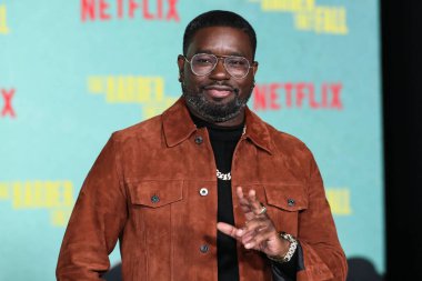 Aktör Lil Rel Howery 13 Ekim 2021 'de Los Angeles, Kaliforniya, ABD' de bulunan Shrine Auditorium ve Expo Hall 'da düzenlenen Netflix' in 