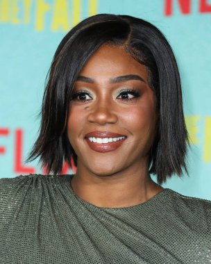 Alexandre Vauthier elbisesi giyen aktris Tiffany Haddish, 13 Ekim 2021 'de Los Angeles, Kaliforniya, ABD' de bulunan Shrine Auditorium ve Expo Hall 'da düzenlenen Netflix' in 'The Harder They Fall' adlı filminin Los Angeles galasına geldi.