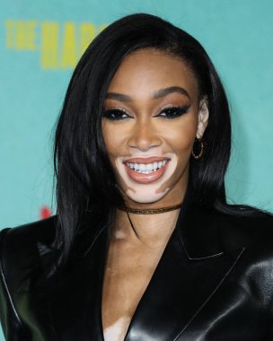 Winnie Harlow, 13 Ekim 2021 'de Los Angeles, Kaliforniya, ABD' deki Shrine Auditorium ve Expo Hall 'da düzenlenen Netflix' in 