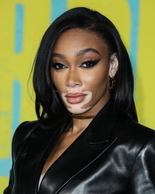 Winnie Harlow, 13 Ekim 2021 'de Los Angeles, Kaliforniya, ABD' deki Shrine Auditorium ve Expo Hall 'da düzenlenen Netflix' in 