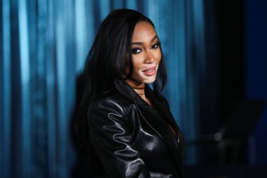 Winnie Harlow, 13 Ekim 2021 'de Los Angeles, Kaliforniya, ABD' deki Shrine Auditorium ve Expo Hall 'da düzenlenen Netflix' in 