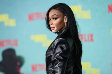 Winnie Harlow, 13 Ekim 2021 'de Los Angeles, Kaliforniya, ABD' deki Shrine Auditorium ve Expo Hall 'da düzenlenen Netflix' in 