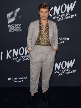 Aktör Garrett Clayton, 13 Ekim 2021 'de Hollywood Roosevelt' te düzenlenen 