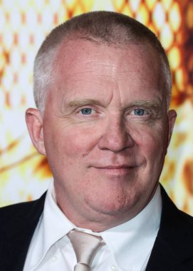 Aktör Anthony Michael Hall, 12 Ekim 2021 'de TCL Çin Tiyatrosu IMAX' te düzenlenen Universal Pictures 'Halloween Kills' in kostüm partisi galasına geldi.. 