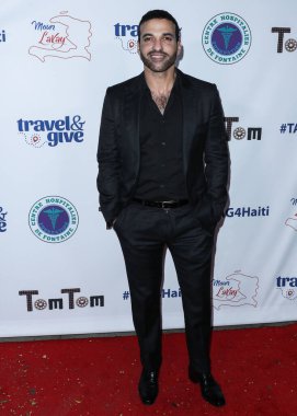 Aktör Haaz Sleiman, 11 Ekim 2021 'de Batı Hollywood, Los Angeles, Kaliforniya, ABD' deki TOM ToM Lokantası ve Bar 'da düzenlenen Travel and GiVE' ın 4..