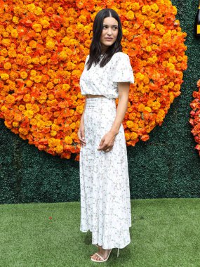 Aktris Julia Jones, Los Angeles Klasik Veuve Clicquot Polo 2021 tarihli Los Angeles 2021 tarihli Pasifik Palisades, Los Angeles, Kaliforniya, ABD 'deki Will Rogers Eyalet Tarihi Parkı' na geldi..
