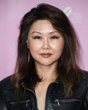 Yapımcı Esther Moon, 29 Eylül 2021 'de Los Angeles, Kaliforniya, ABD' de CGV Sinema Salonu 'nda düzenlenen 