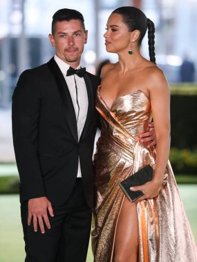Andre L III ve kız arkadaşı / mankeni Adriana Lima, 25 Eylül 2021 'de Los Angeles, Kaliforniya, ABD' de bulunan Akademi Film Müzesi 'nin açılış galasına Nicolas Jebran elbisesi giyerek geldi.. 