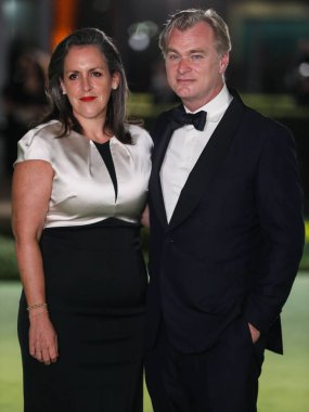 Emma Thomas ve kocası / yönetmeni Christopher Nolan, 25 Eylül 2021 'de ABD' nin Kaliforniya eyaletinin Los Angeles kentinde bulunan Akademi Film Müzesi 'nin açılış galasına geldiler..