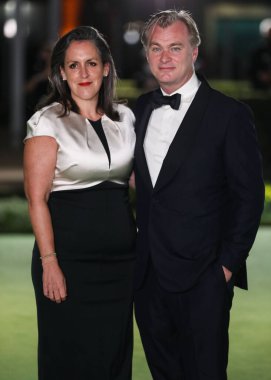 Emma Thomas ve kocası / yönetmeni Christopher Nolan, 25 Eylül 2021 'de ABD' nin Kaliforniya eyaletinin Los Angeles kentinde bulunan Akademi Film Müzesi 'nin açılış galasına geldiler..