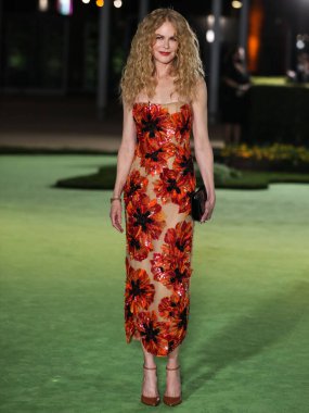 Rodarte elbisesi giyen aktris Nicole Kidman, 25 Eylül 2021 'de ABD' nin Kaliforniya eyaletinin Los Angeles kentinde bulunan Akademi Sinema Filmleri Müzesi 'nin açılış galasına geldi.. 