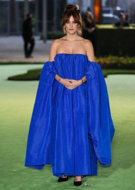 Schiaparelli elbisesi giyen aktris Riley Keough, 25 Eylül 2021 'de ABD' nin Kaliforniya eyaletinin Los Angeles kentinde bulunan Akademi Sinema Filmleri Müzesi 'nin açılış galasına geldi.. 