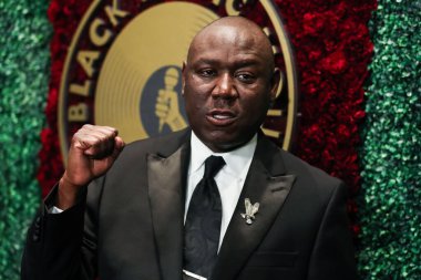 Avukat Benjamin Crump, 23 Eylül 2021 tarihinde Batı Hollywood, Los Angeles, Kaliforniya, ABD 'de 1 Hotel West Hollywood' da düzenlenen Birinci Yıllık Siyahi Müzik Eylem Koalisyonu Müzik Ödülleri 'ne geldi.. 