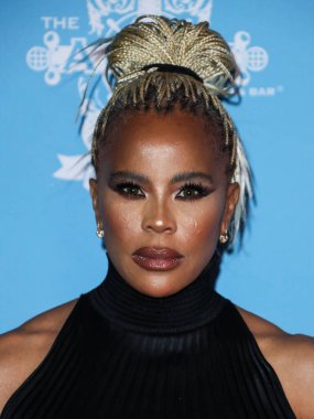 Koreograf Laurieann Gibson, Los Angeles Çocuk Hastanesi 'nin 16. Yıllık Oyuncak Yolu' na geldi. Sunuculuğunu Kathy Hilton, Paris Hilton ve Nicky Hilton Rothschild 21 Eylül 2021 'de ABD' nin Batı Hollywood kentinde The Abbey Food and Bar 'da gerçekleştirdi.