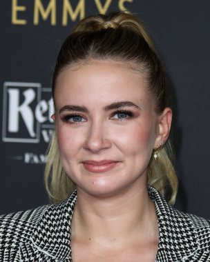 Aktris Eliza Bennett, 17 Eylül 2021 'de Kuzey Hollywood, Los Angeles, Kaliforniya, ABD' de düzenlenen Televizyon Sanatları ve Bilimleri Akademisi 'nde düzenlenen 73. Emmy Ödüllü Adaylar Resepsiyonuna geldi..