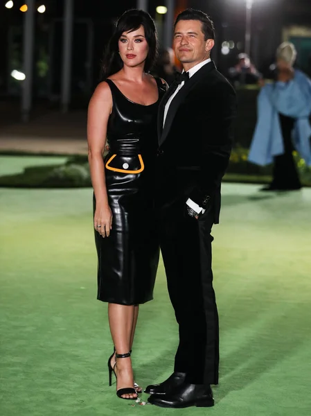 Cantante Katy Perry Con Vestido Louis Vuitton Prometido Actor Orlando — Foto de Stock