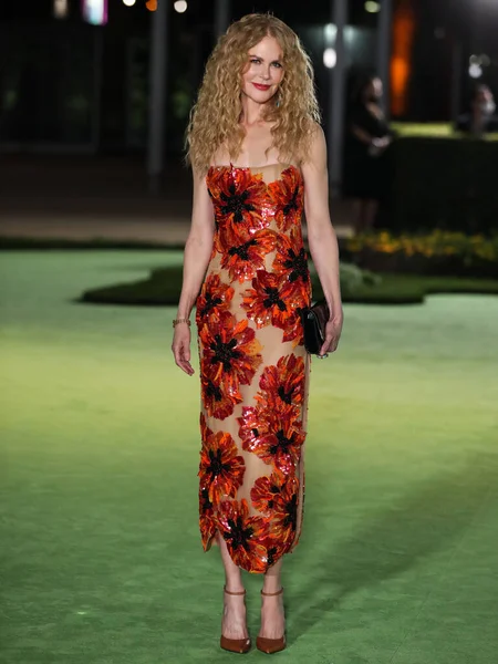 Rodarte elbisesi giyen aktris Nicole Kidman, 25 Eylül 2021 'de ABD' nin Kaliforniya eyaletinin Los Angeles kentinde bulunan Akademi Sinema Filmleri Müzesi 'nin açılış galasına geldi.. 