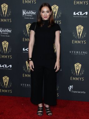 Komedyen / aktris Jamie Lee, 17 Eylül 2021 'de Kuzey Hollywood, Los Angeles, Kaliforniya, ABD' de düzenlenen The Academy of Television Arts and Sciences 'ta düzenlenen 73. Emmy Ödülü adaylarını onurlandırmak için Televizyon Akademisi' nin resepsiyonuna geldi..