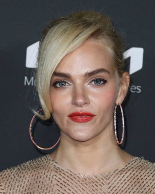 Valentino elbisesi giyen aktris Madeline Brewer, 17 Eylül 2021 'de ABD' nin Los Angeles kentindeki Televizyon Sanat ve Bilim Akademisi 'nde düzenlenen 73.
