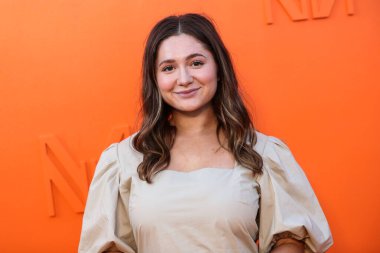 Aktris Emma Kenney, 16 Eylül 2021 'de Beverly Hills, Los Angeles, Kaliforniya' da düzenlenen SheatsGoldstein Konutu 'nda düzenlenen MARCELL VON BERLIN İlkbahar / Yaz 2021 Runway Show' a geldi..