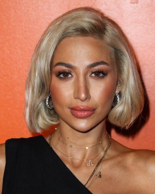 Model Roz, 16 Eylül 2021 'de Beverly Hills, Los Angeles, Kaliforniya' da SheatsGoldstein Konutu 'nda düzenlenen MARCELL VON BERLIN İlkbahar / Yaz 2021 Runway Show' a geldi..