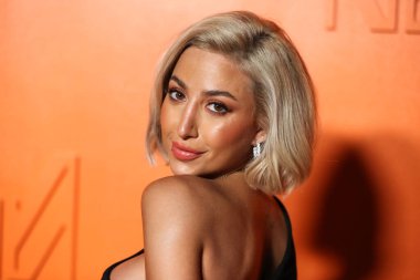 Model Roz, 16 Eylül 2021 'de Beverly Hills, Los Angeles, Kaliforniya' da SheatsGoldstein Konutu 'nda düzenlenen MARCELL VON BERLIN İlkbahar / Yaz 2021 Runway Show' a geldi..