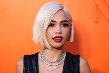 Şarkıcı Nevaeh Jolie, 16 Eylül 2021 'de Beverly Hills, Los Angeles, Kaliforniya' da düzenlenen MARCELL VON BERLIN İlkbahar / Yaz 2021 Runway Show 'a geldi..