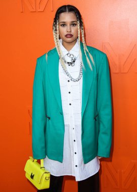Rapçi / model Tommy Genesis, 16 Eylül 2021 'de Beverly Hills, Los Angeles, Kaliforniya' da düzenlenen MARCELL VON BERLIN İlkbahar / Yaz 2021 Runway Show 'a geldi..