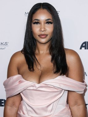 Emlakçı Adore Bradley, 11 Eylül 2021 'de Beverly Hilton Oteli' nde düzenlenen 12. Geleneksel Kadın Gibi Vakfı Kadın Ödülleri ve Moda Gösterisi 'ne geliyor..