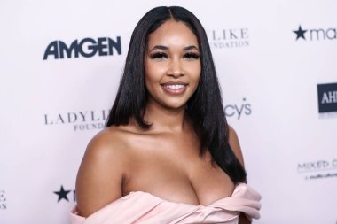 Emlakçı Adore Bradley, 11 Eylül 2021 'de Beverly Hilton Oteli' nde düzenlenen 12. Geleneksel Kadın Gibi Vakfı Kadın Ödülleri ve Moda Gösterisi 'ne geliyor.. 