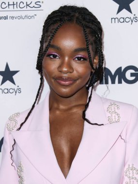 Moschino 'yu giyen aktris Marsai Martin, 11 Eylül 2021' de Beverly Hilton Hotel 'de düzenlenen 12. Geleneksel Kadın Gibi Kadın Ödülleri ve Moda Gösterisi' ne katıldı.. 