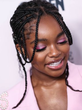 Moschino 'yu giyen aktris Marsai Martin, 11 Eylül 2021' de Beverly Hilton Hotel 'de düzenlenen 12. Geleneksel Kadın Gibi Kadın Ödülleri ve Moda Gösterisi' ne katıldı.. 