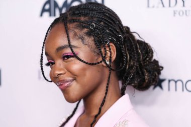 Moschino 'yu giyen aktris Marsai Martin, 11 Eylül 2021' de Beverly Hilton Hotel 'de düzenlenen 12. Geleneksel Kadın Gibi Kadın Ödülleri ve Moda Gösterisi' ne katıldı.. 