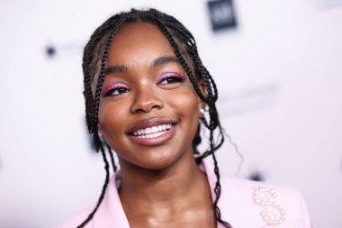 Moschino 'yu giyen aktris Marsai Martin, 11 Eylül 2021' de Beverly Hilton Hotel 'de düzenlenen 12. Geleneksel Kadın Gibi Kadın Ödülleri ve Moda Gösterisi' ne katıldı.. 
