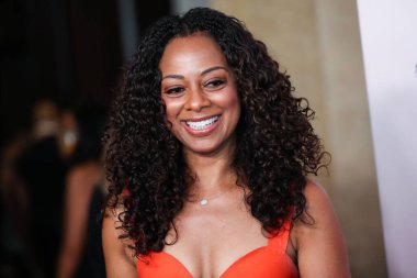 Muhabir Nischelle Turner, 11 Eylül 2021 'de Beverly Hilton Oteli' nde düzenlenen 12. Geleneksel Kadın Gibi Vakfı Kadın Ödülleri ve Moda Gösterisi 'ne geliyor..