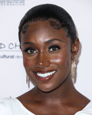 Tondalaya Smith, 11 Eylül 2021 'de Beverly Hilton Oteli' nde düzenlenen 12. Geleneksel Mükemmel Kadın Gibi Vakfı ve Moda Gösterisi 'ne katıldı..