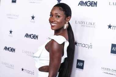 Tondalaya Smith, 11 Eylül 2021 'de Beverly Hilton Oteli' nde düzenlenen 12. Geleneksel Mükemmel Kadın Gibi Vakfı ve Moda Gösterisi 'ne katıldı.. 