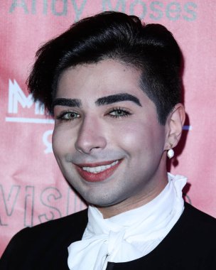 Daniel de Castellane 21 Ağustos 2021 'de ABD' nin Kaliforniya eyaletinin Los Angeles şehrindeki Mash Galerisi 'ndeki Görsel-O sergisine geldi..