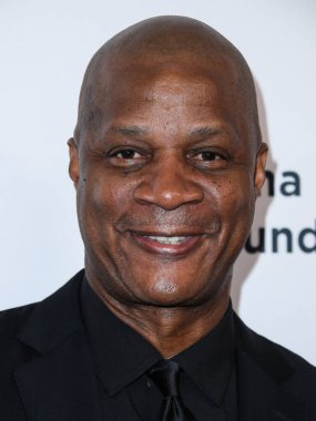 Amerikalı eski profesyonel beyzbol oyuncusu Darryl Strawberry, 20 Ağustos 2021 'de Beverly Hills, Los Angeles, Kaliforniya, ABD' de düzenlenen 21. Harold ve Carole Pompa Vakfı Galasına geldi.. 