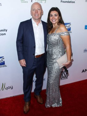 Amerikan basketbol koçu Mick Cronin, 20 Ağustos 2021 'de Beverly Hilton Oteli' nde düzenlenen 21. Geleneksel Harold ve Carole Pompa Vakfı Galasına geldi.. 