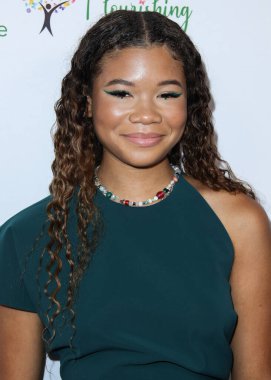 Aktris Storm Reid, 20 Ağustos 2021 'de Beverly Hilton Oteli' nde düzenlenen 21. Harold ve Carole Pompa Vakfı Galasına geldi..