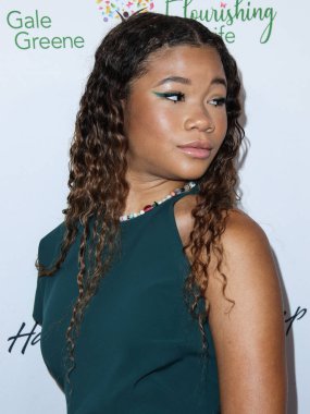 Aktris Storm Reid, 20 Ağustos 2021 'de Beverly Hilton Oteli' nde düzenlenen 21. Harold ve Carole Pompa Vakfı Galasına geldi.. 