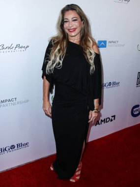 Şarkıcı / söz yazarı Taylor Dane, 20 Ağustos 2021 'de Beverly Hilton Hotel' de düzenlenen 21. Geleneksel Harold ve Carole Pompa Vakfı Galasına geldi.. 