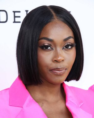 Aktris Nafessa Williams, 15 Ağustos 2021 'de Los Angeles, Kaliforniya' da düzenlenen Lionne Fall / Winter 2021 Moda Show 'a geldi.. 